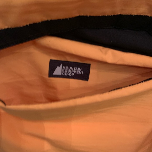 MEC Running and Bike Jacket XL - Picture 8 of 14